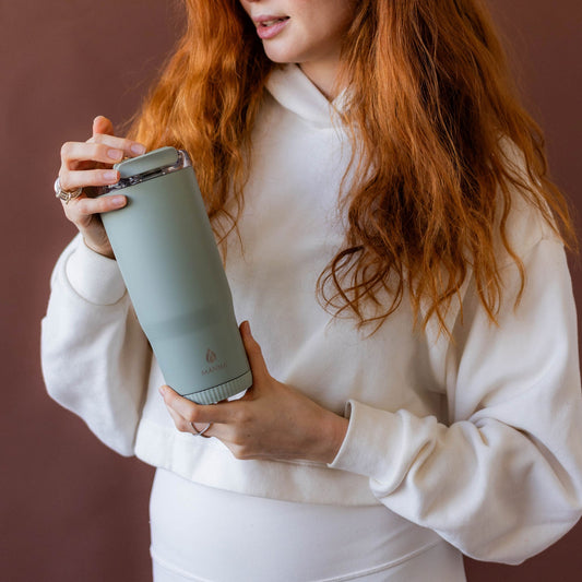 30-oz-groove-tumbler-q7 4Manna_Website_Lifestyles-17.jpg